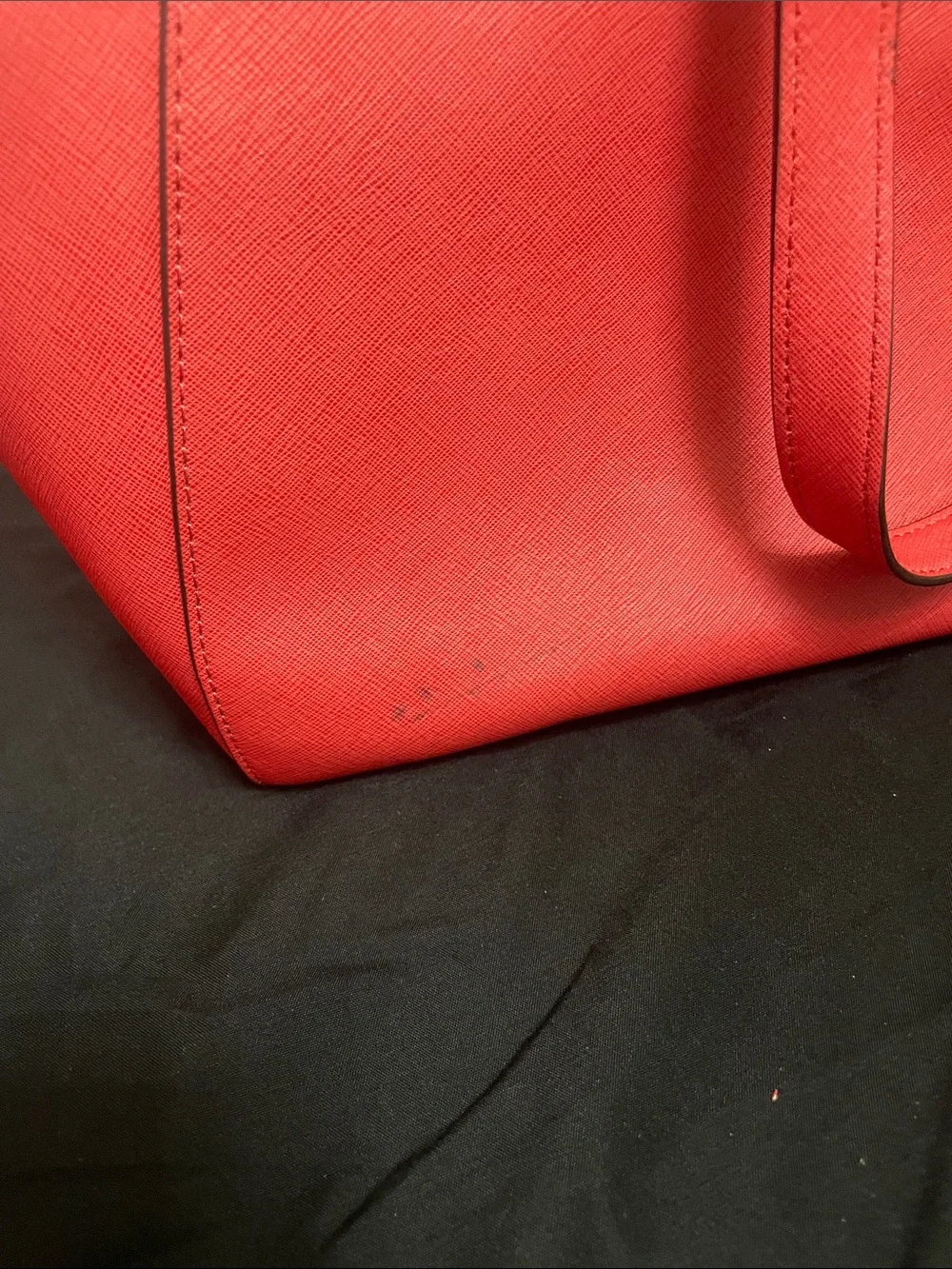 Michael Kors Coral-Red Saffiano Chain-Handle Tote with Wallet - Picture 4 of 8